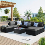 Ensemble de canapé d'extérieur modulaire moderne en résine tressée 8 pièces avec 1 table basse et 2 poufs, idéal pour les patios, les cours et les jardins.