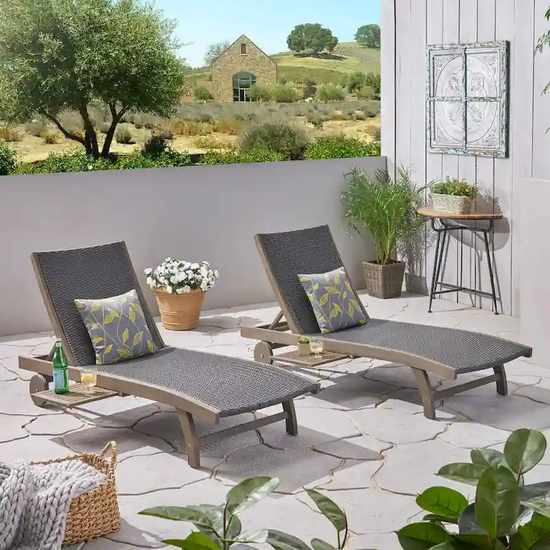 Chaise longue Banzai avec plateau coulissant