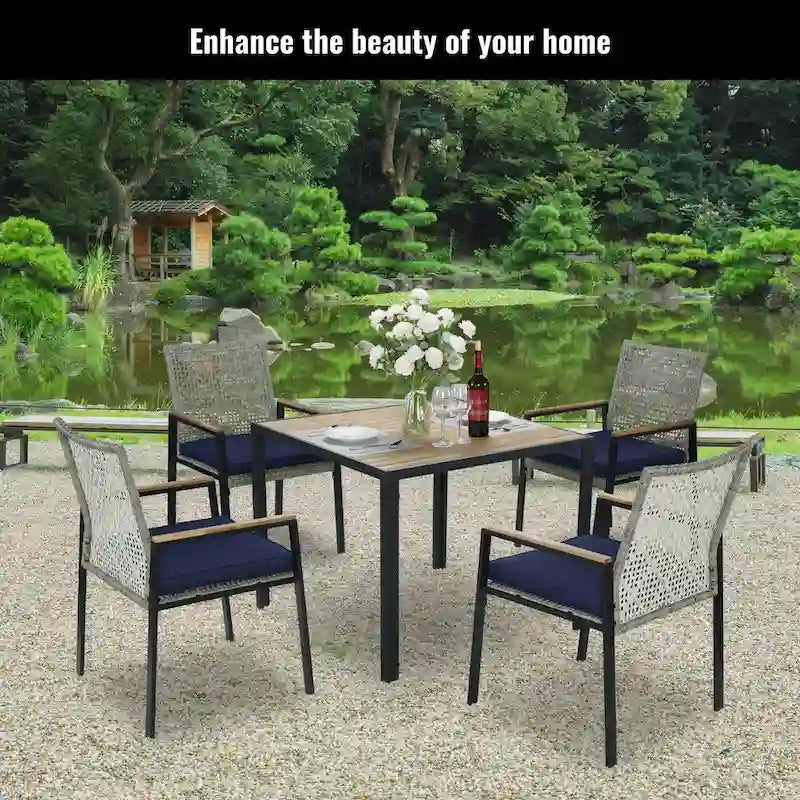 Ensemble de table et chaises de jardin 5 pièces résistant aux intempéries, ensemble de conversation pour patio, plateau de table en bois d'acacia avec trou pour parasol, rotin extérieur