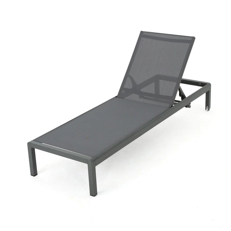 Ensemble de 2 chaises longues Cape Coral grises, réglables, en maille, avec roulettes, 195 cm (77 po).