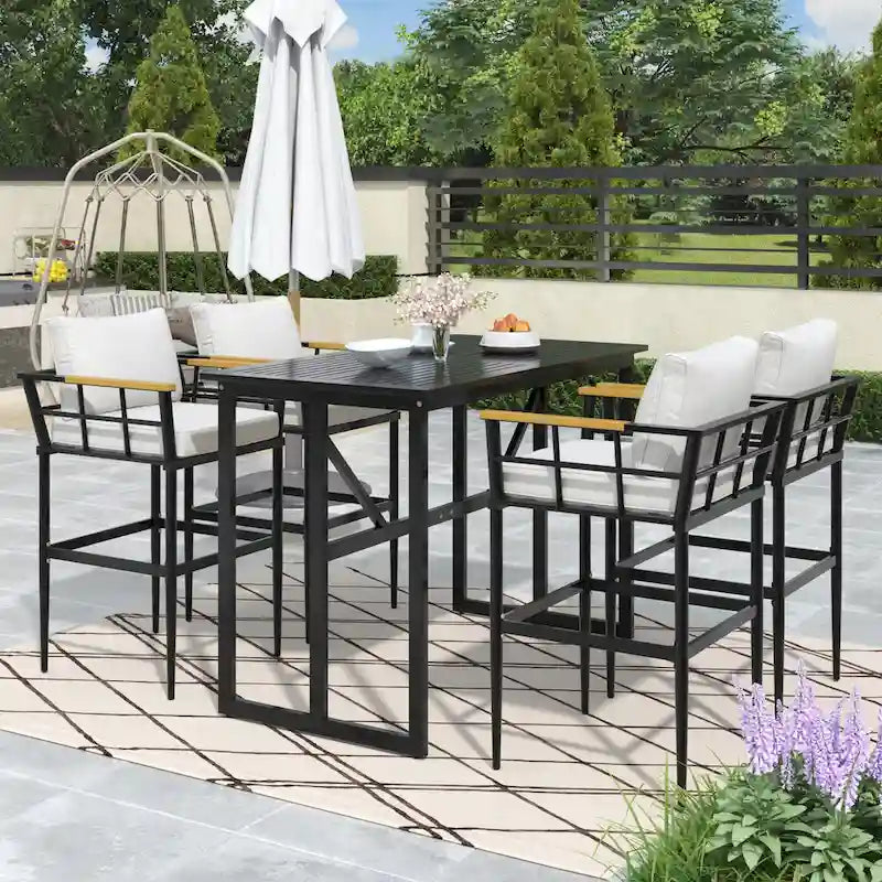 Ensemble de salle à manger d'extérieur 5 pièces en fer avec 4 chaises et coussins amovibles. Table et chaises modernes pour terrasse ou cour.