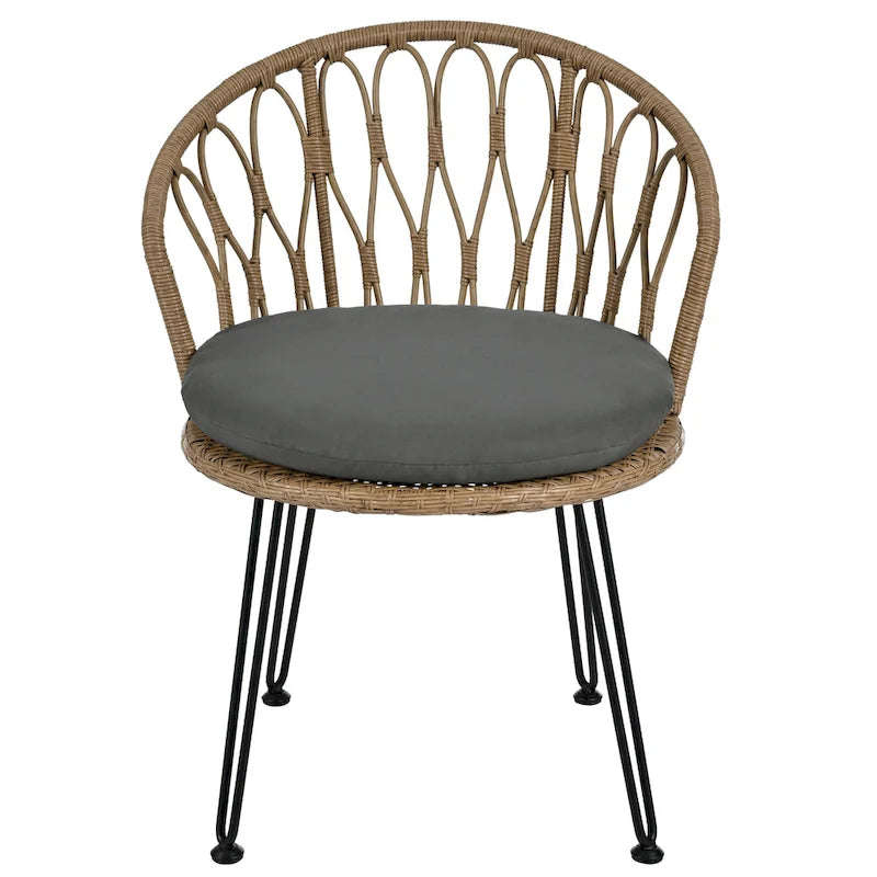 Ensemble de salle à manger d'extérieur 3 pièces comprenant une table basse ronde en verre avec étagère de rangement et 2 chaises en rotin avec coussins.