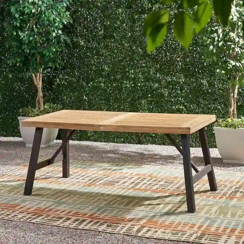 Ensemble de salle à manger rectangulaire d'extérieur en bois d'acacia, comprenant 3 pièces, avec 2 bancs et plateau à lattes. Idéal pour terrasse, jardin et pique-nique.