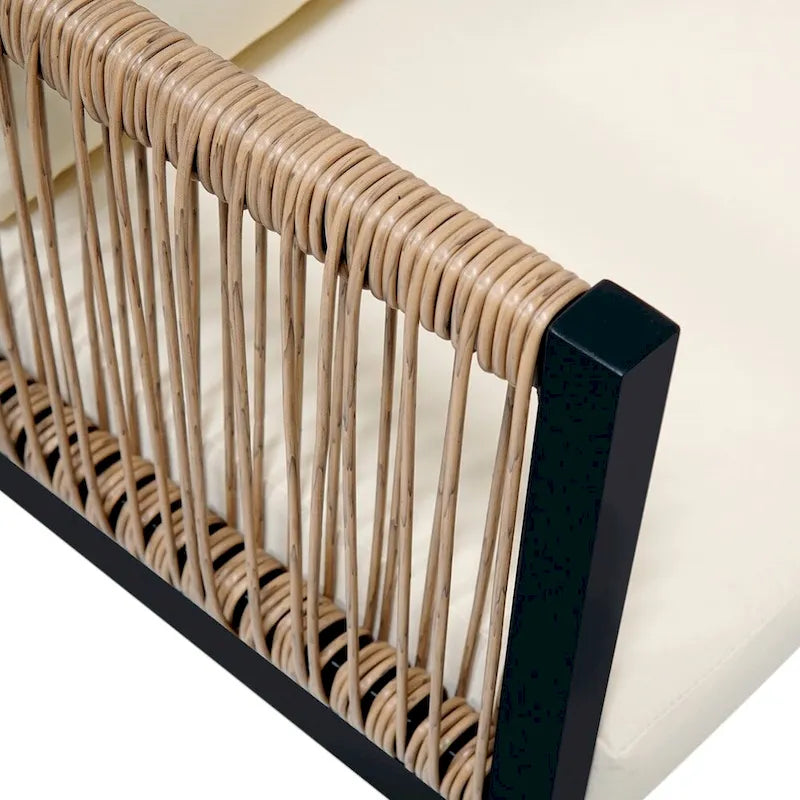 Ensemble canapé d'extérieur multi-places avec table, idéal pour le jardin, la cour et les balcons.