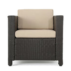 Ensemble de 4 fauteuils d'extérieur Elza, en rotin synthétique marron et beige.