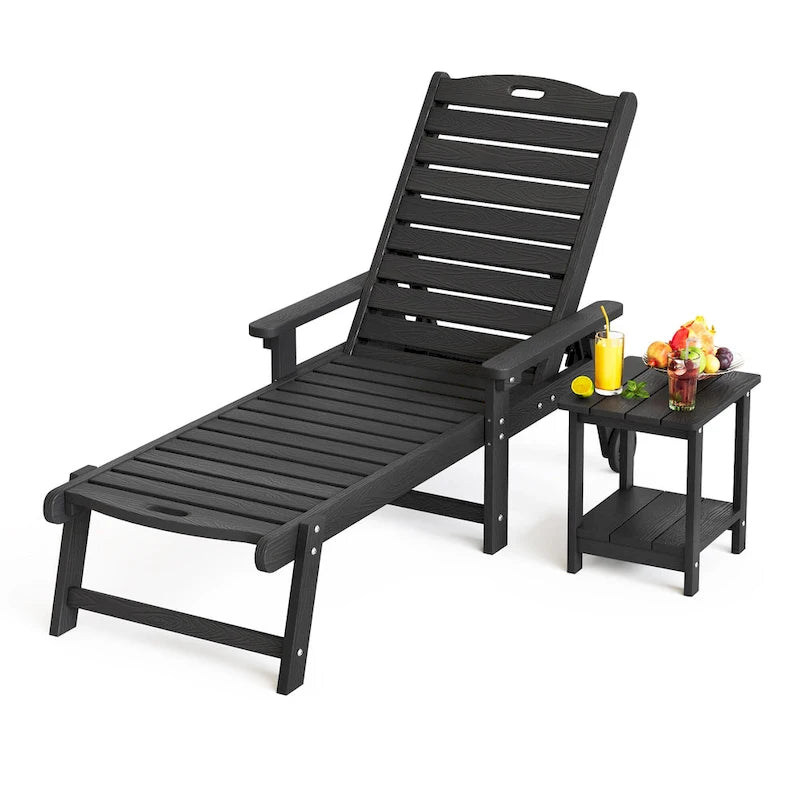 Chaise longue d'extérieur Yurevna HDPS résistante aux intempéries avec table d'appoint (ensemble de 2 pièces)