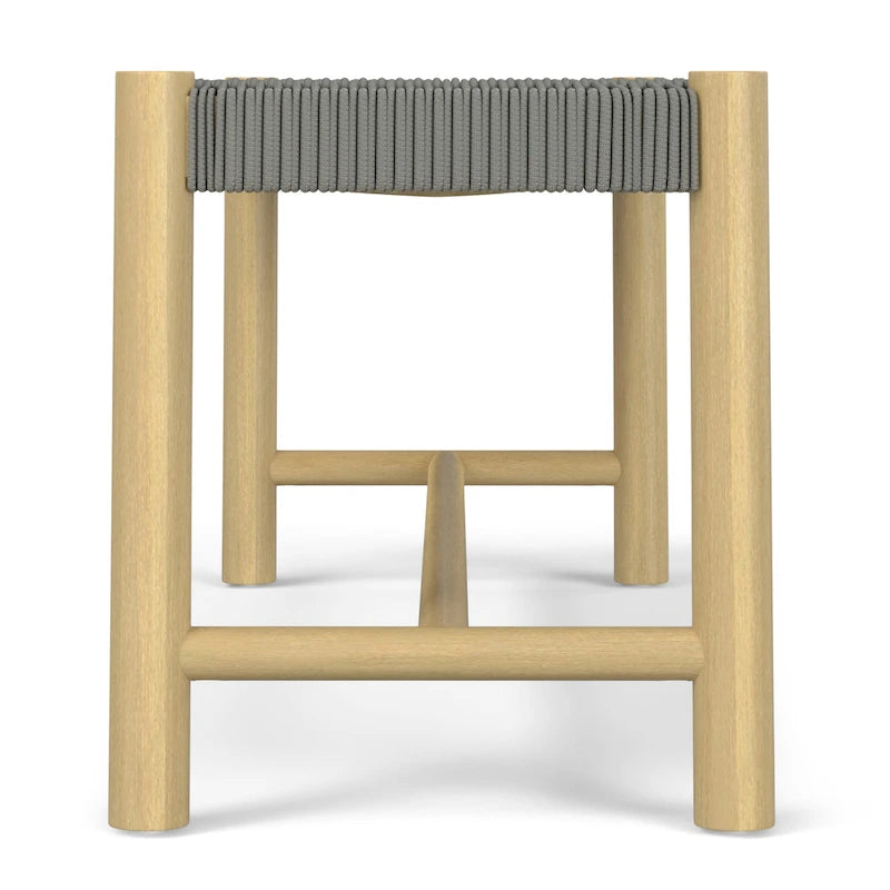 Banc contemporain d'extérieur/intérieur WYNDENHALL Soraya 45,7 cm x 116,8 cm (18 po x 46 po) - Profondeur : 40 cm (15,7 po) ; largeur : 116,8 cm (46 po) ; hauteur : 45,5 cm (17,9 po)