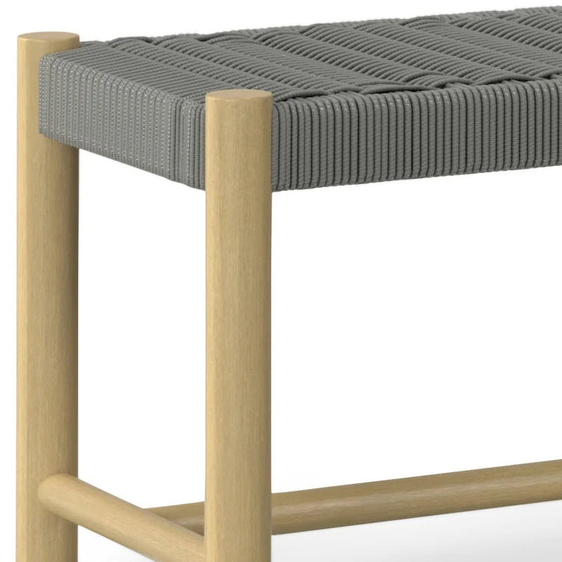 Banc contemporain d'extérieur/intérieur WYNDENHALL Soraya 45,7 cm x 116,8 cm (18 po x 46 po) - Profondeur : 40 cm (15,7 po) ; largeur : 116,8 cm (46 po) ; hauteur : 45,5 cm (17,9 po)