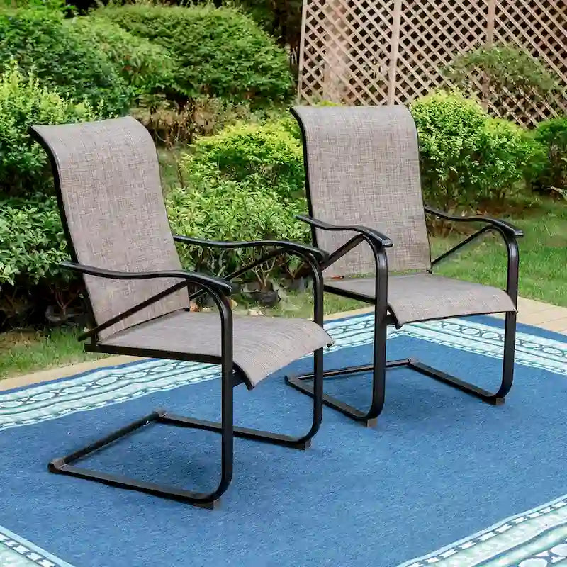 Ensemble de salle à manger d'extérieur 5 pièces, comprenant 1 table à structure en acier avec trou pour parasol et 4 chaises de jardin à ressorts en C