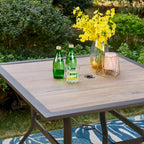 Ensemble de salle à manger d'extérieur 5 pièces, comprenant 1 table à structure en acier avec trou pour parasol et 4 chaises de jardin à ressorts en C