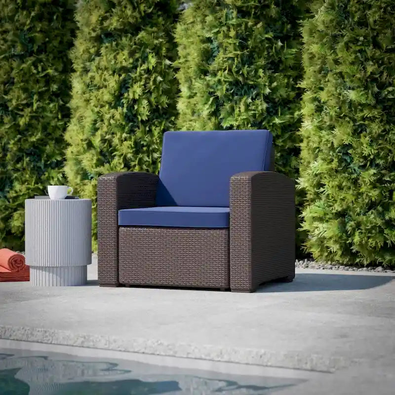 Fauteuil en imitation rotin avec coussin résistant aux intempéries