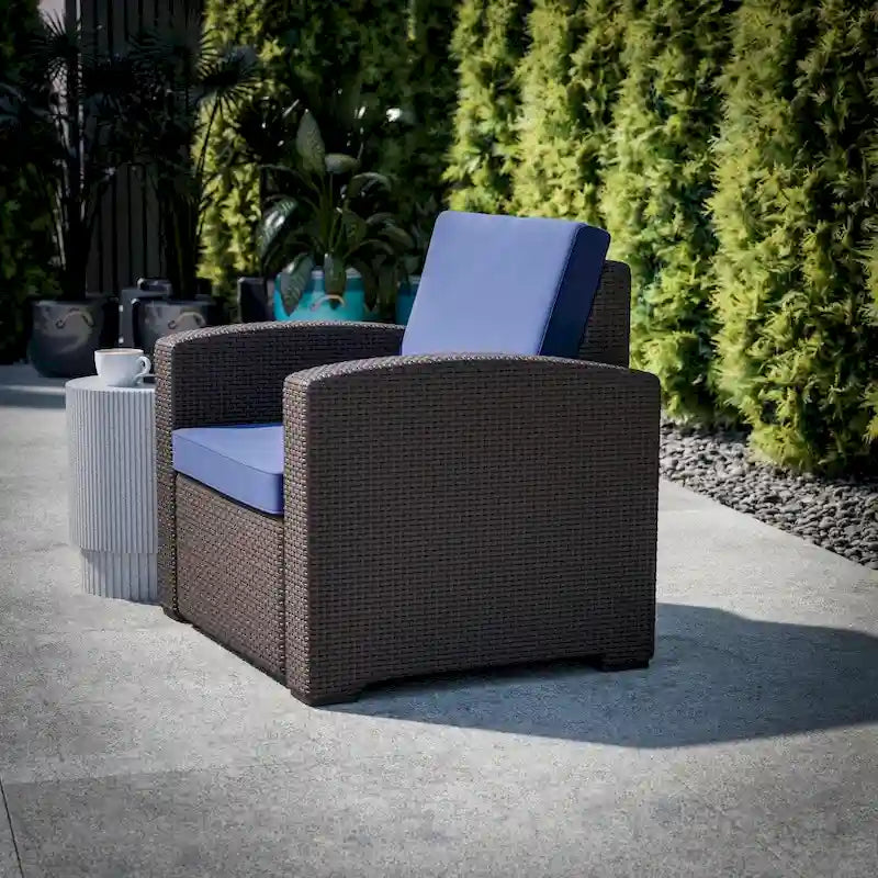 Fauteuil en imitation rotin avec coussin résistant aux intempéries