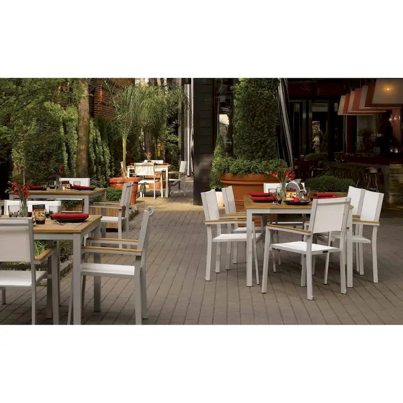 Table de salle à manger rectangulaire Travira de 63 pouces