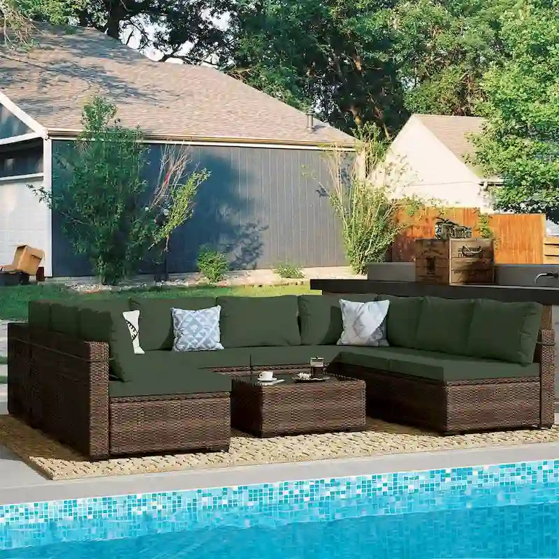 Ensemble de salon de jardin Patio Watcher 8 places en rotin avec coussins et table basse