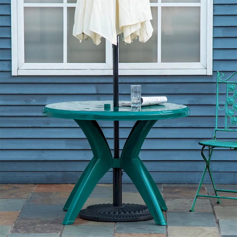 Table de patio ronde en plastique Outsunny avec trou pour parasol, table à manger