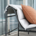 Ensemble de 3 chaises longues et table d'extérieur avec coussins amovibles