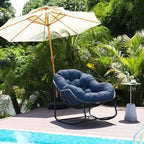 Fauteuil à bascule d'extérieur en rotin avec structure métallique et coussins, largeur 37,2 po