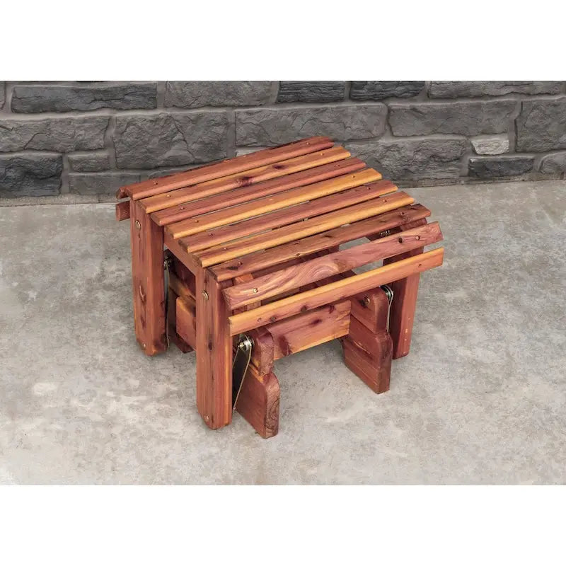 Fauteuil à bascule Adirondack en cèdre massif, modèle MM102 110, avec repose-pieds coulissant, de la collection American Furniture Classics.