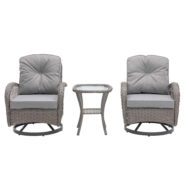 Ensemble de 3 fauteuils de jardin pivotants à bascule, avec coussins épais et table basse.