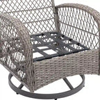 Ensemble de 3 fauteuils de jardin pivotants à bascule, avec coussins épais et table basse.