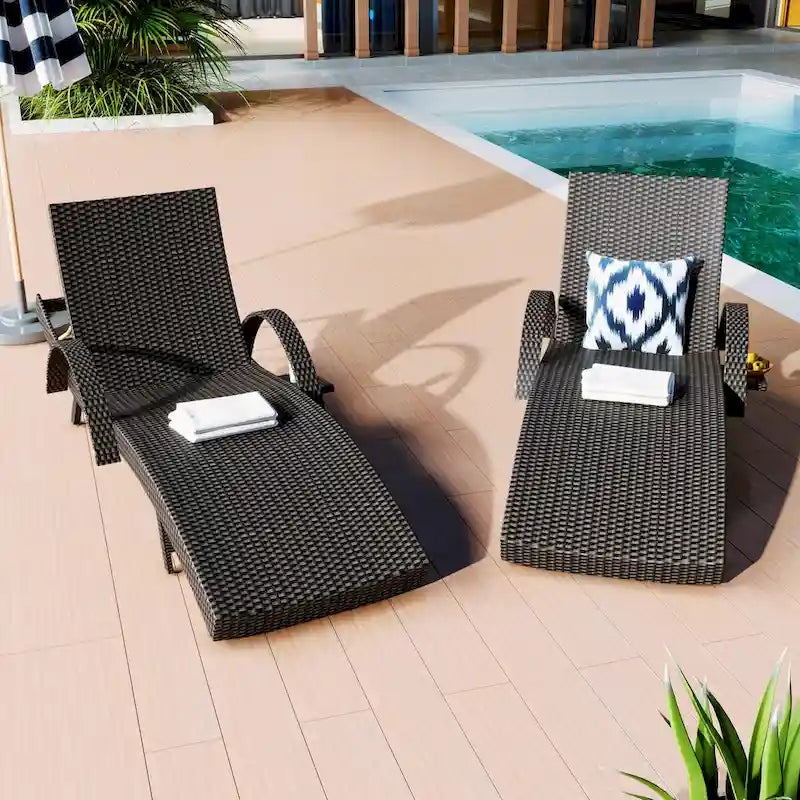 Ensemble de 2 chaises longues en osier de 80 cm, chaise longue de patio en rotin inclinable avec table d'appoint coulissante et dossier réglable ergonomique