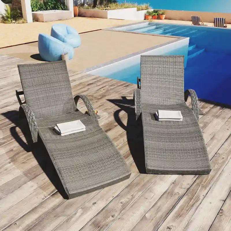 Ensemble de 2 chaises longues en osier de 80 cm, chaise longue de patio en rotin inclinable avec table d'appoint coulissante et dossier réglable ergonomique