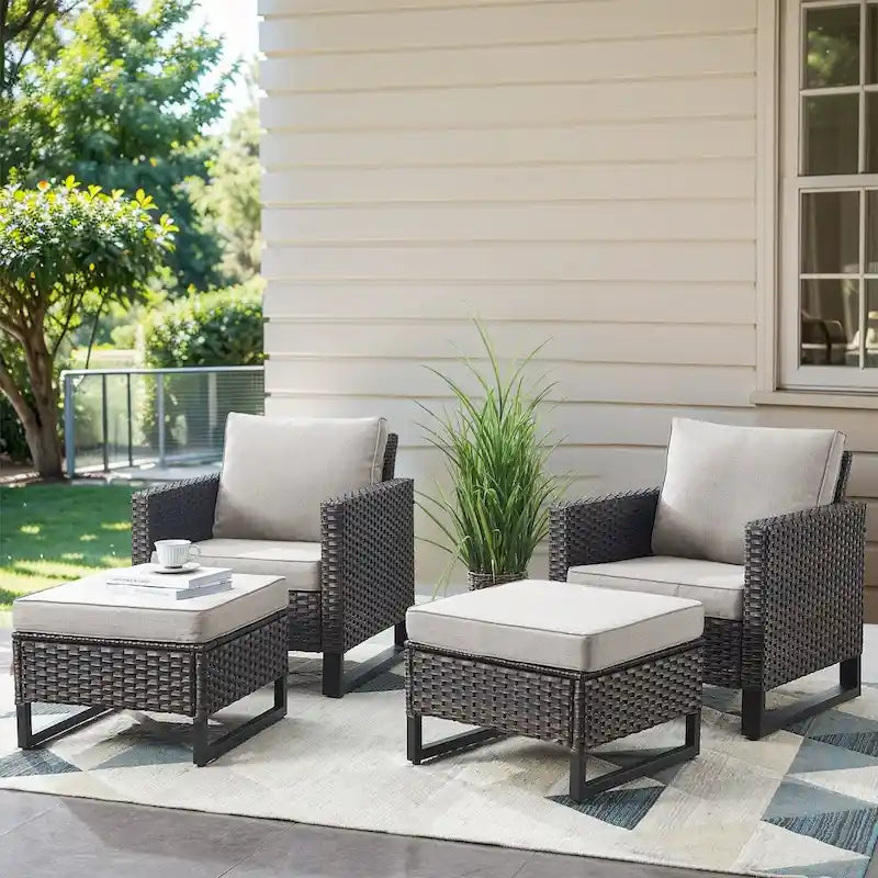 Ensemble de 4 poufs et chaises de jardin en osier marron