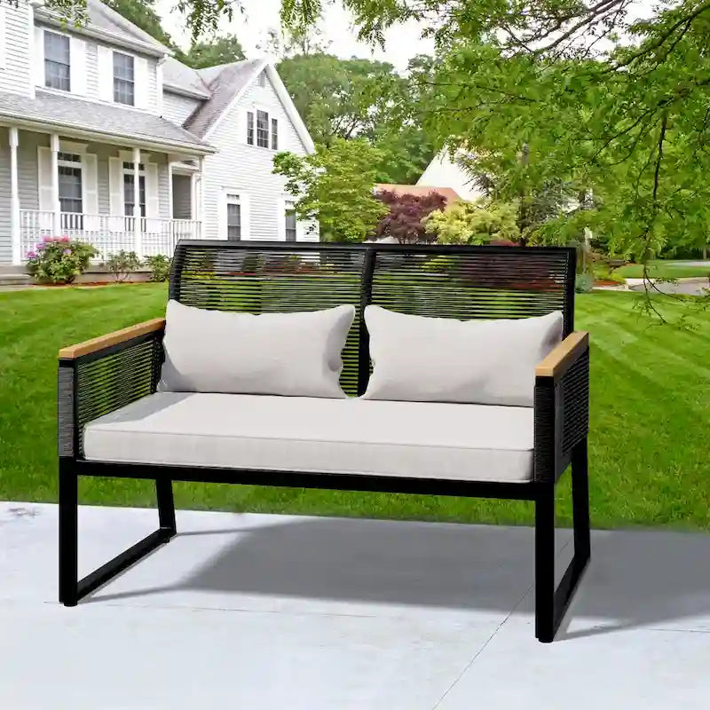 Canapé d'extérieur beige moelleux avec coussins nuage et structure en métal noir robuste - 71 cm (L) x 115 cm (l) x 78 cm (H)